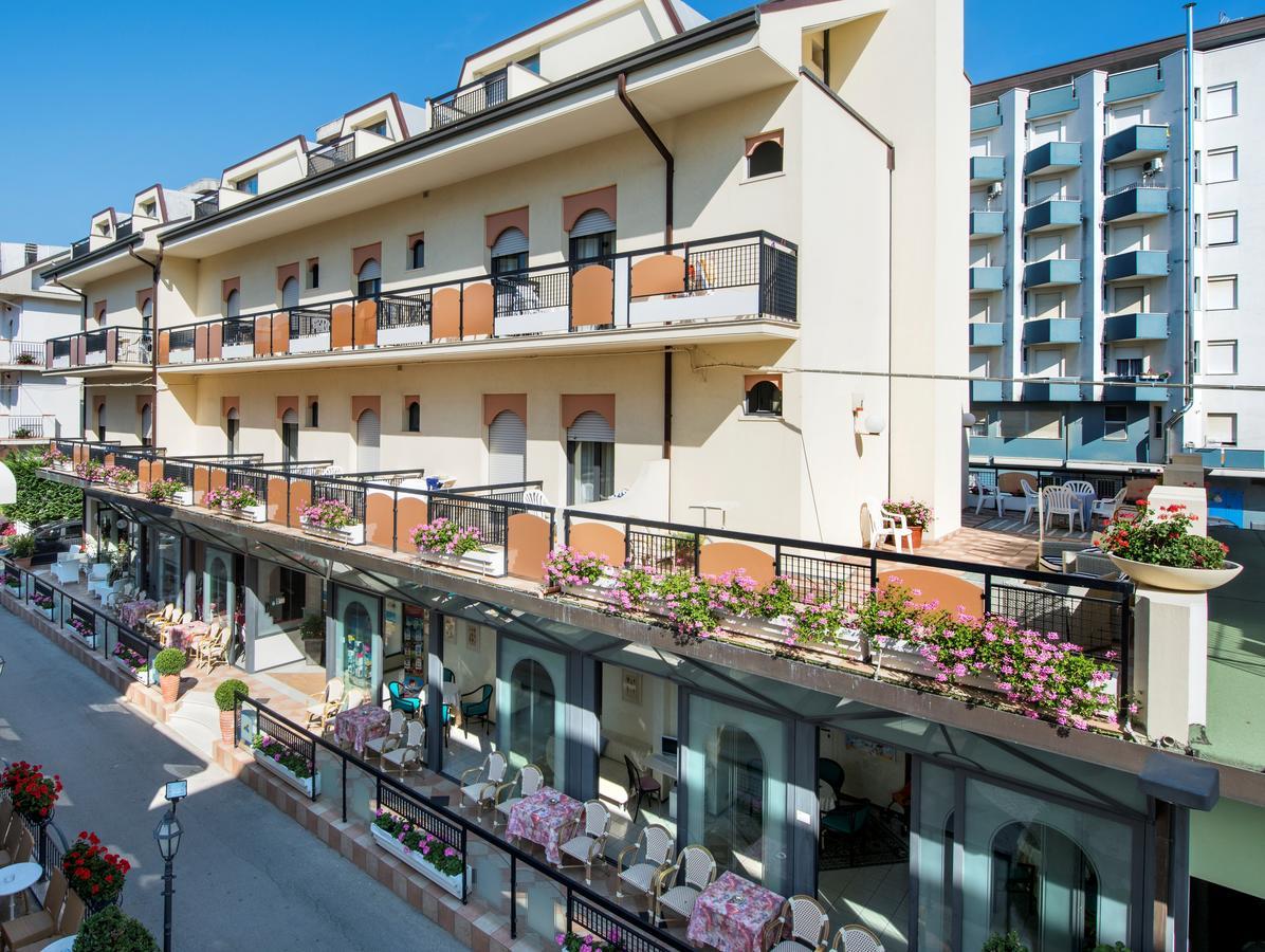 Hotel La Conchiglia Bellaria-Igea Marina Exterior photo
