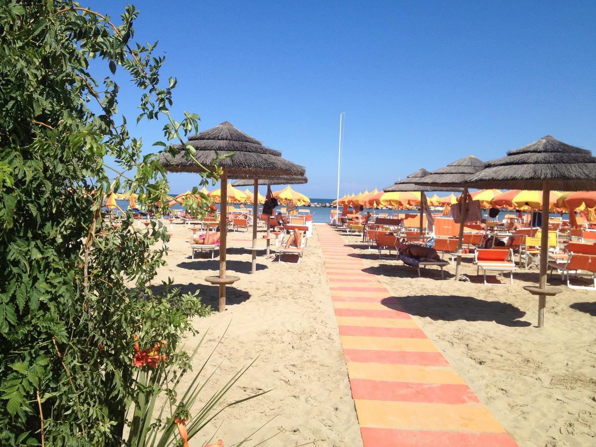 Hotel La Conchiglia Bellaria-Igea Marina Exterior photo