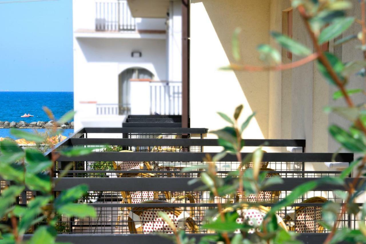 Hotel La Conchiglia Bellaria-Igea Marina Exterior photo